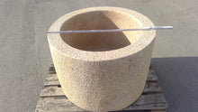 Lade das Bild in den Galerie-Viewer, Trog Granit SOL, D= 90cm H= 60 cm, OF gestockt
