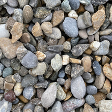 Lade das Bild in den Galerie-Viewer, Kies  gewaschen (Moränekies)
